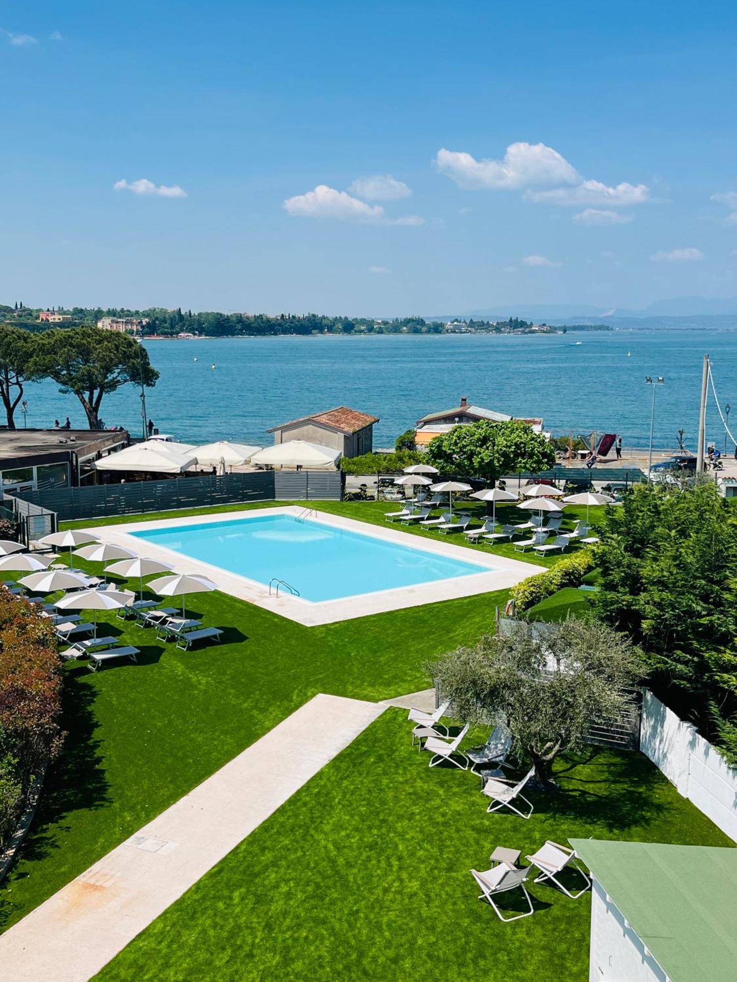 Hotel Ristorante Al Fiore Peschiera del Garda Exterior foto